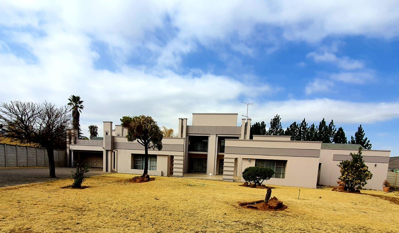 5 Bedroom House for Sale - Gauteng