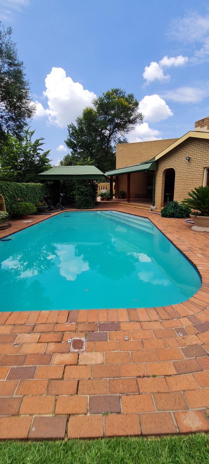 4 Bedroom House for Sale - Gauteng