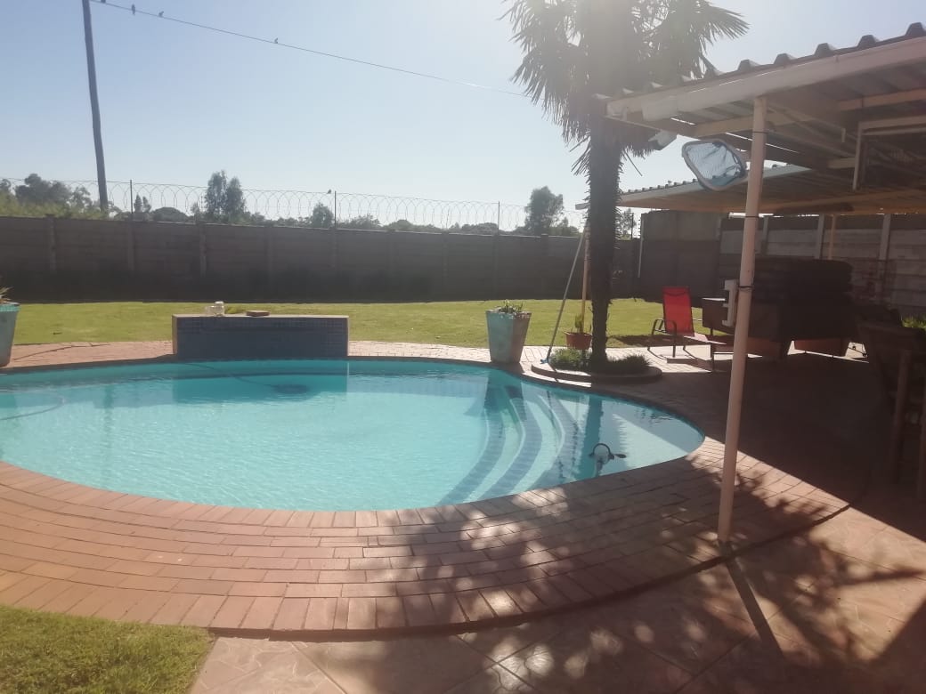 4 Bedroom House for Sale - Gauteng
