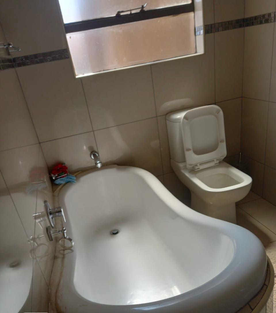317587771.jpg