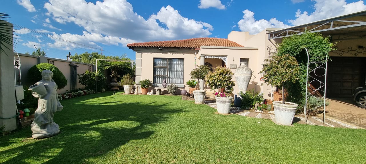 3 Bedroom Townhouse for Sale - Gauteng
