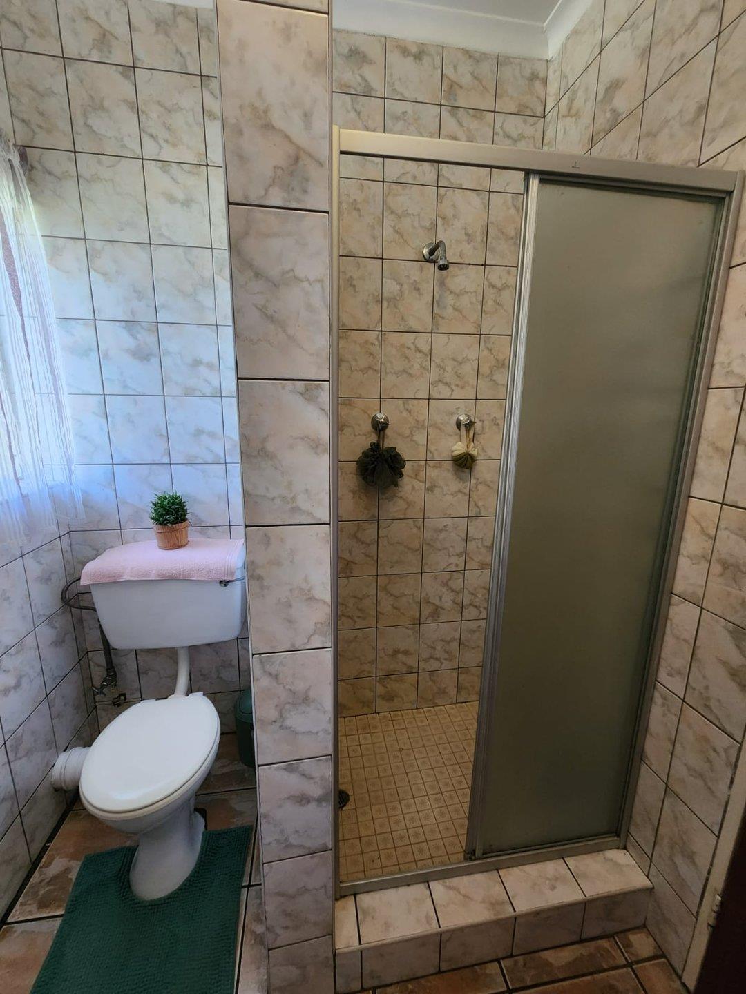 328796616.jpg