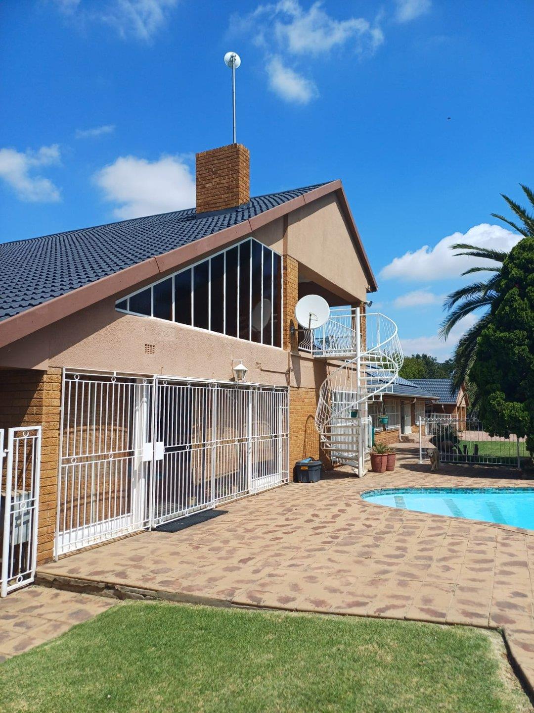 5 Bedroom Farm for Sale - Gauteng