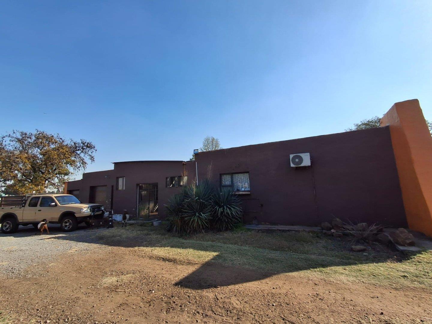 4 Bedroom Farm for Sale - Gauteng