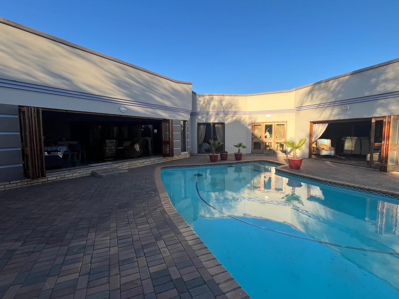 4 Bedroom House for Sale - Gauteng