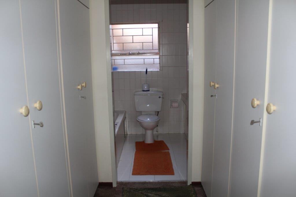 338265252.jpg