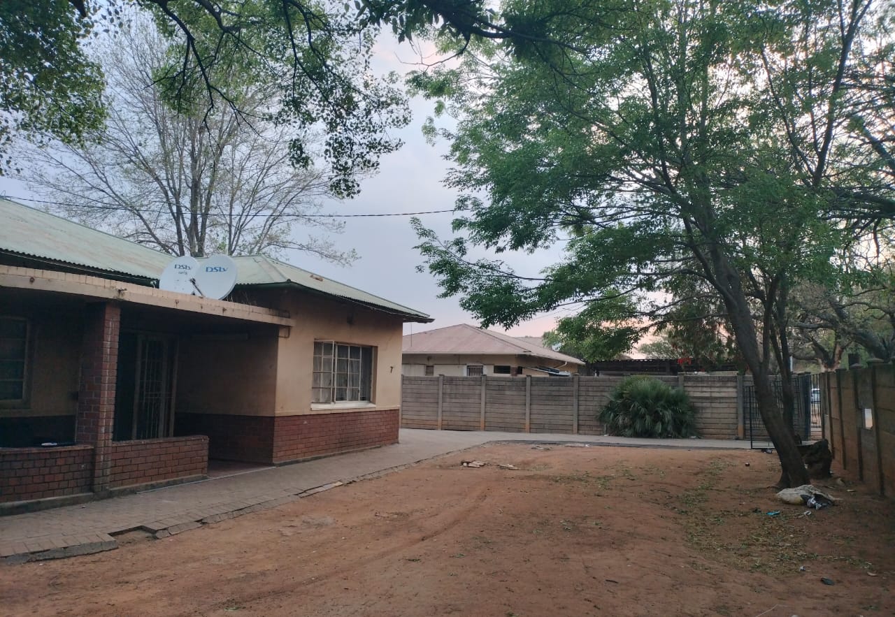 8 Bedroom House for Sale - Gauteng