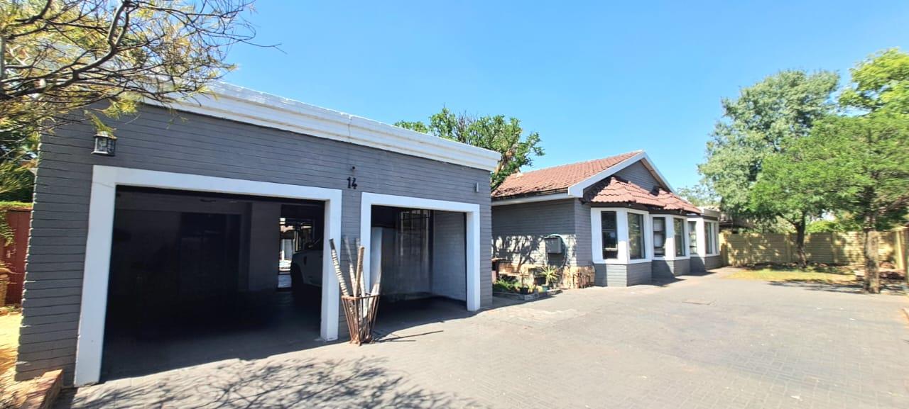 5 Bedroom House for Sale - Gauteng