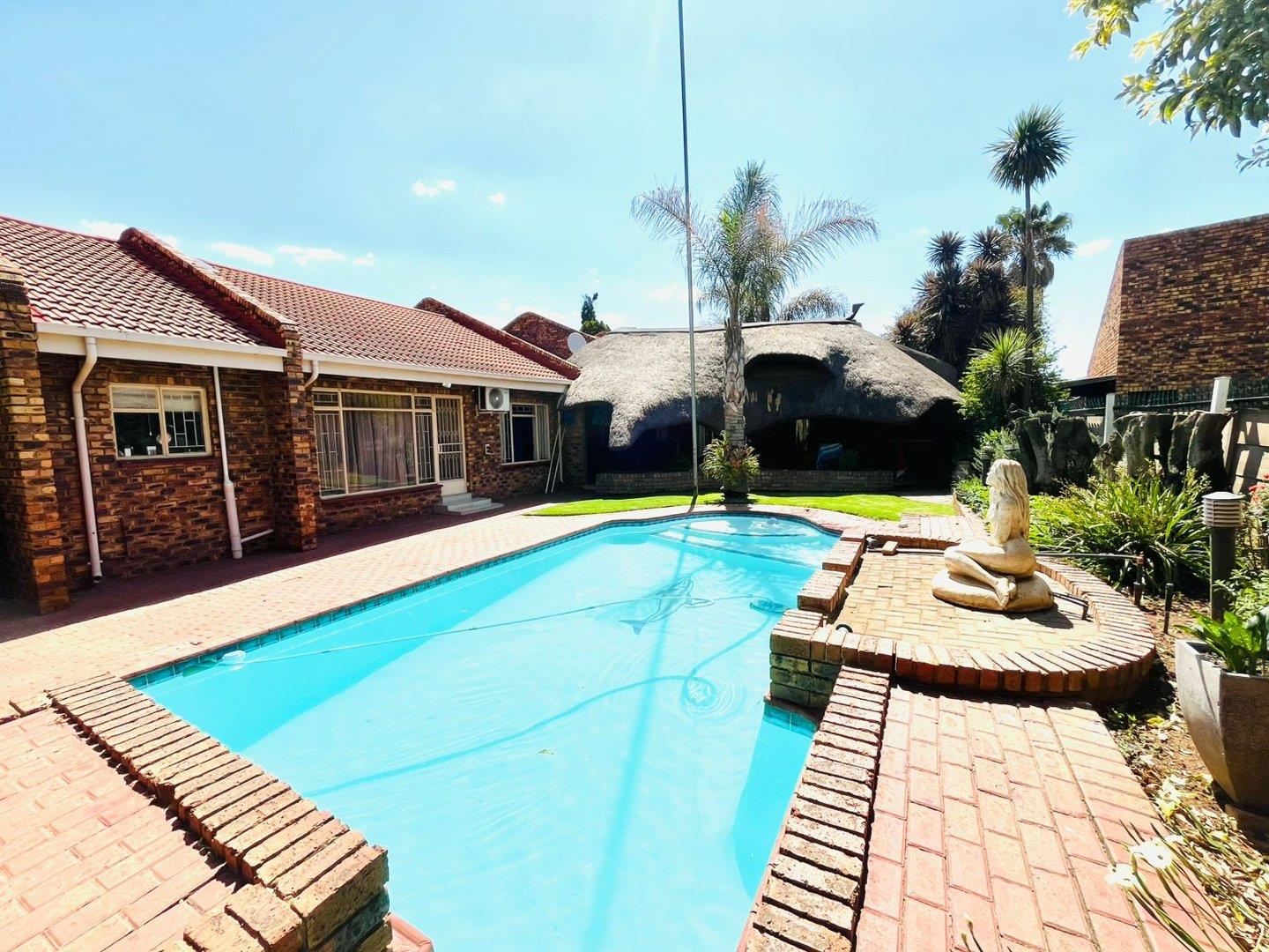 4 Bedroom House for Sale - Gauteng