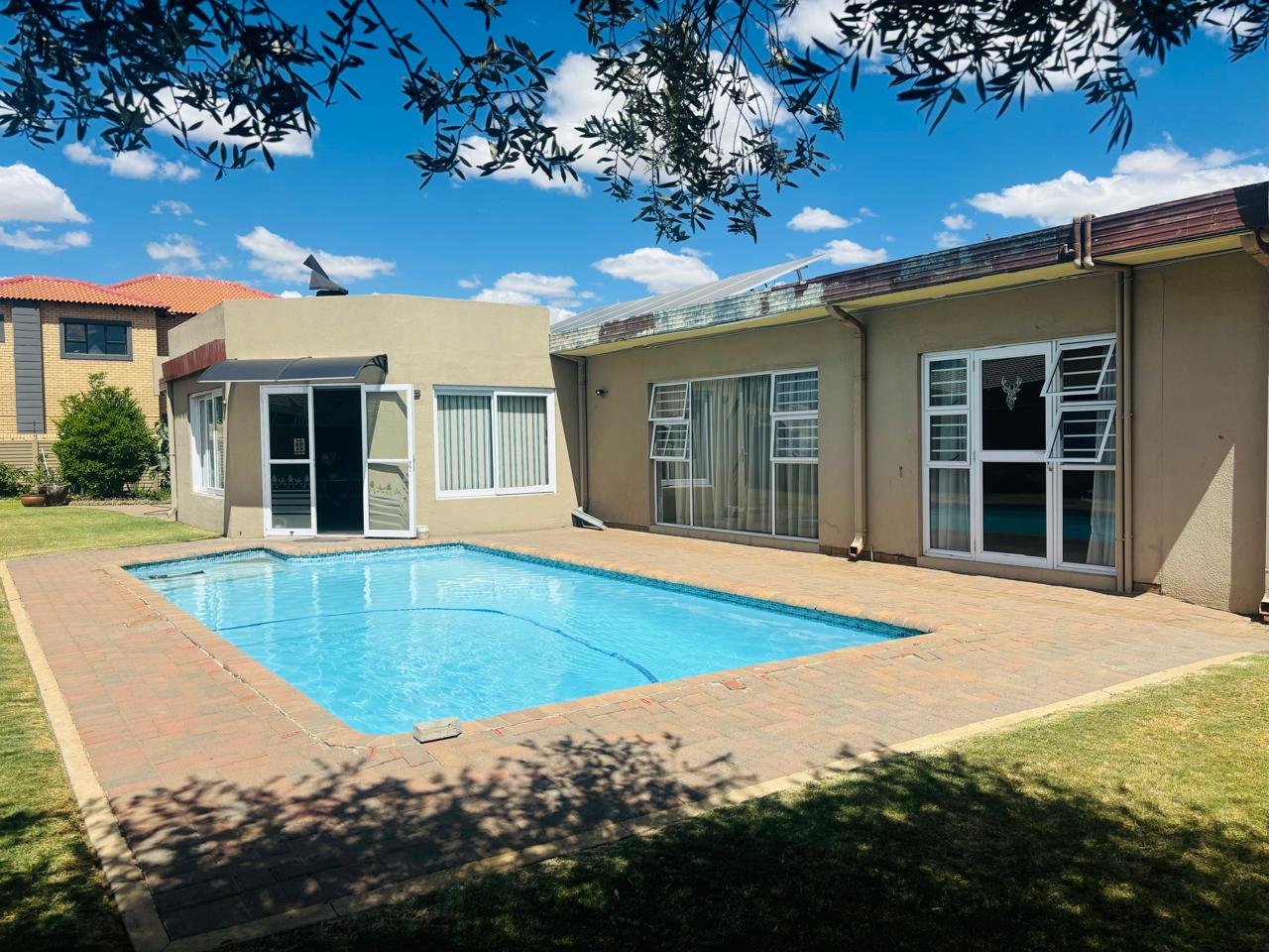 5 Bedroom House for Sale - Free State