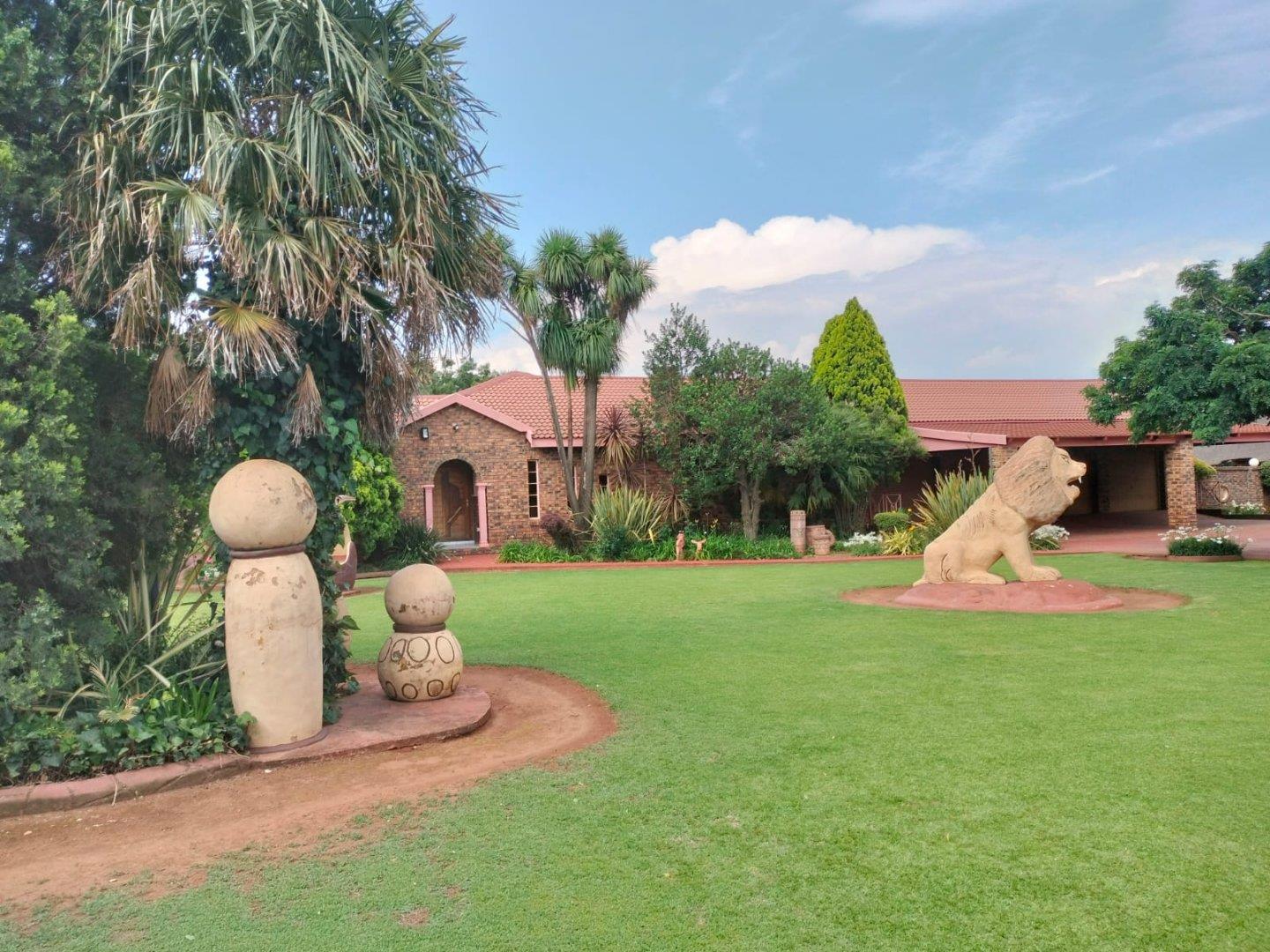 4 Bedroom Farm for Sale - Gauteng