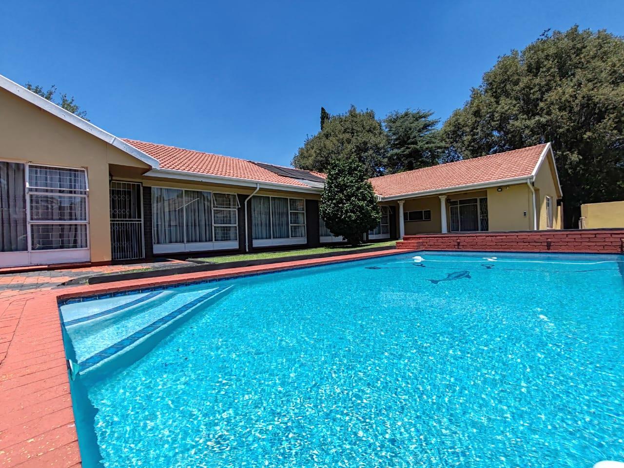 5 Bedroom House for Sale - Gauteng