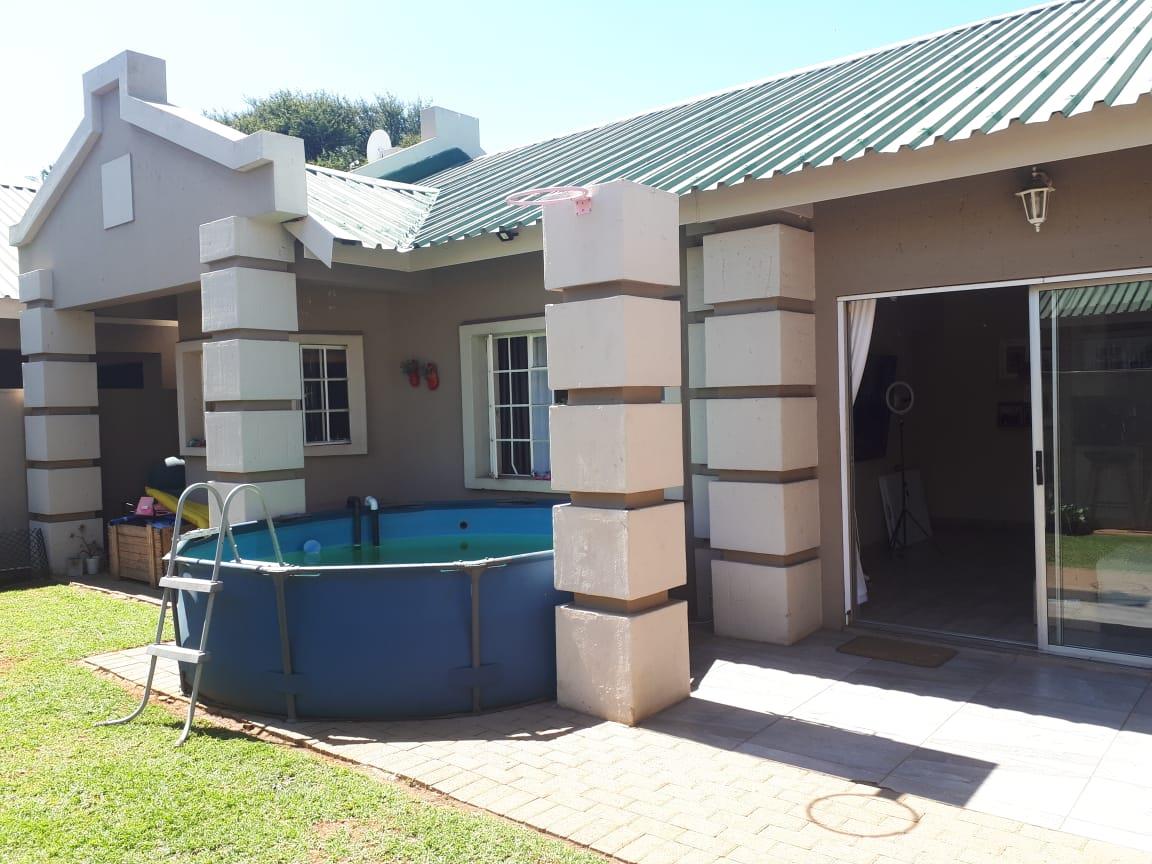 3 Bedroom Townhouse for Sale - Gauteng