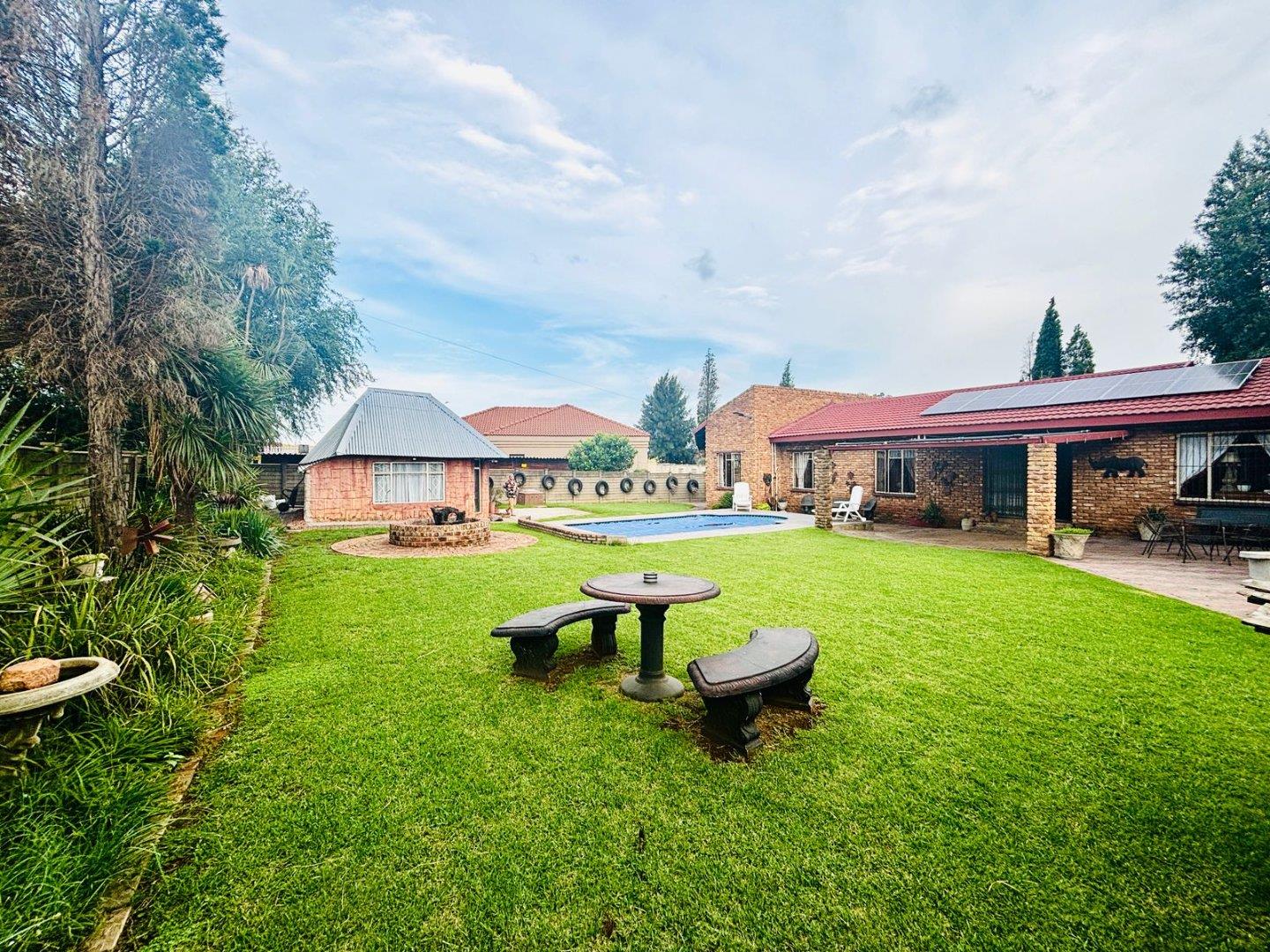 4 Bedroom House for Sale - Gauteng