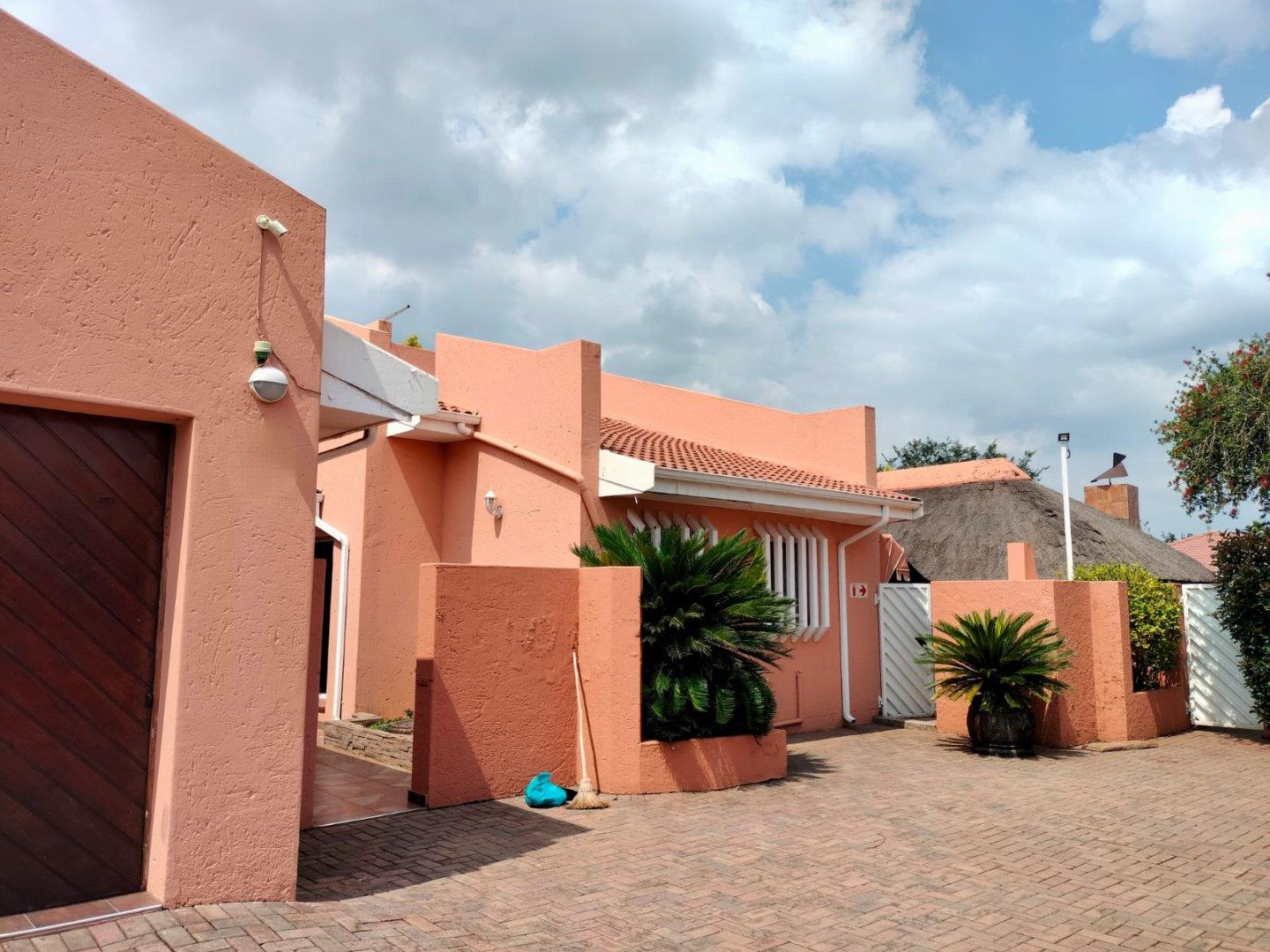 3 Bedroom Townhouse for Sale - Gauteng