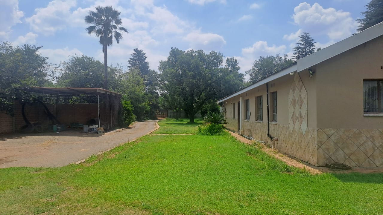 4 Bedroom Farm for Sale - Gauteng