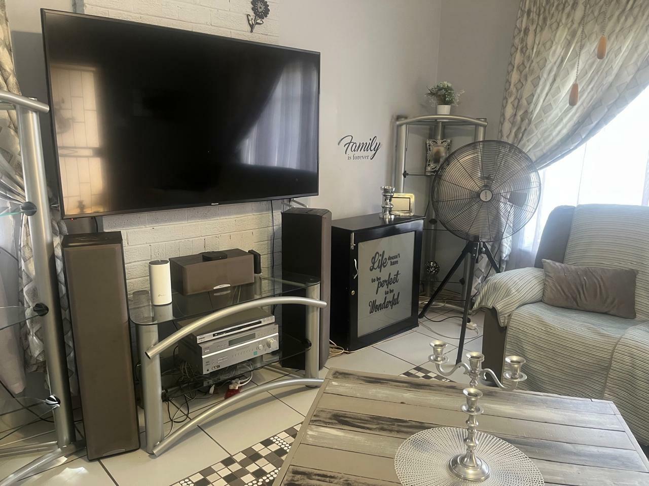 4 Bedroom House for Sale - Gauteng