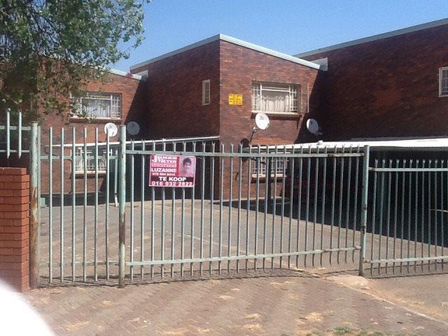 1 Bedroom Apartment for Sale - Gauteng