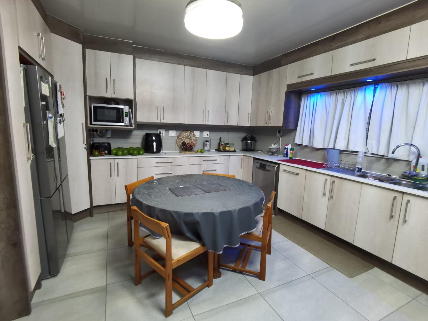 4 Bedroom House for Sale - Gauteng