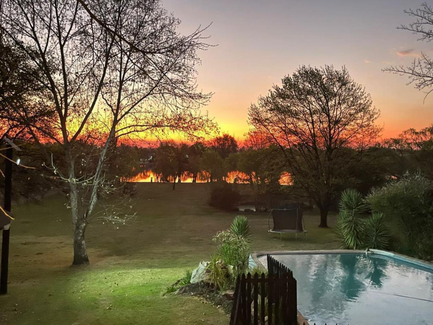 4 Bedroom House + Cottage/Flat for Sale - Free State